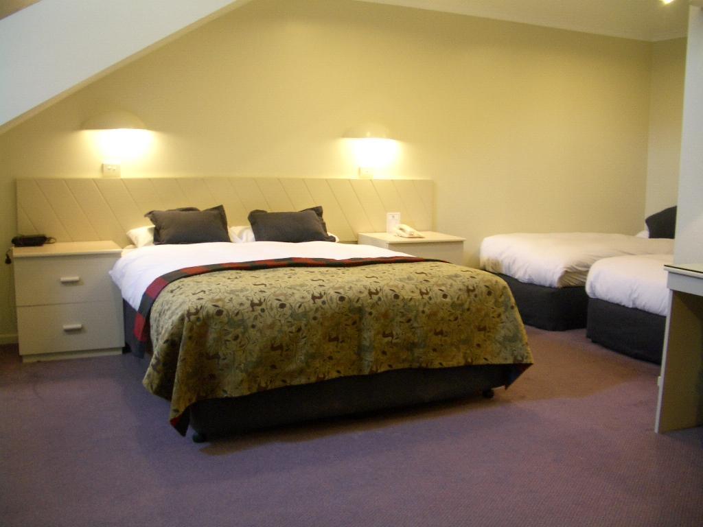 Perisher Manor Hotel Перишер-Вэлли Экстерьер фото